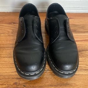 Dr. Martens 3 eye with white stitching